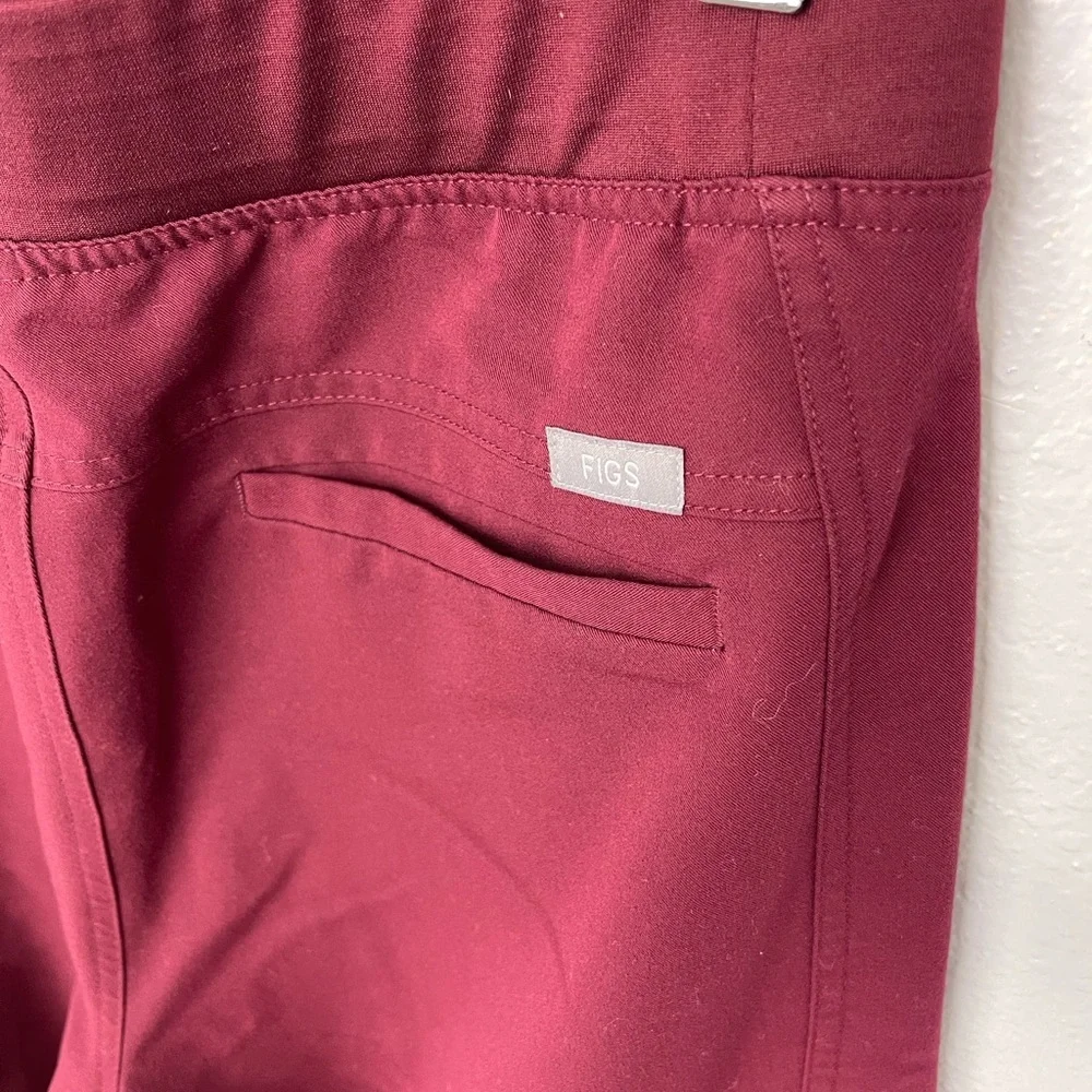 Figs Men’s Axim 2.0 Cargo Pants Scrubs Burgundy S
